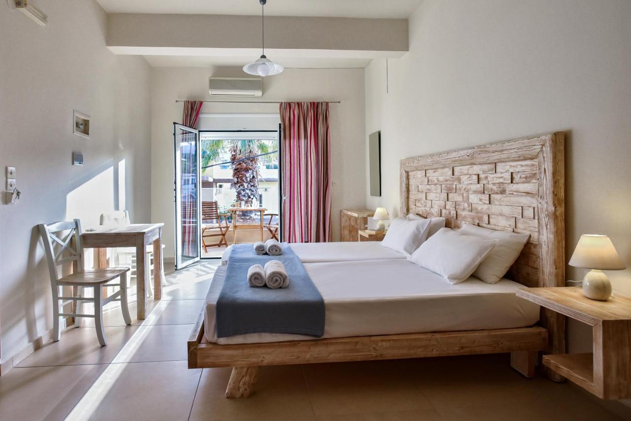 Omnia Apartments Agia Pelagia  Exterior photo
