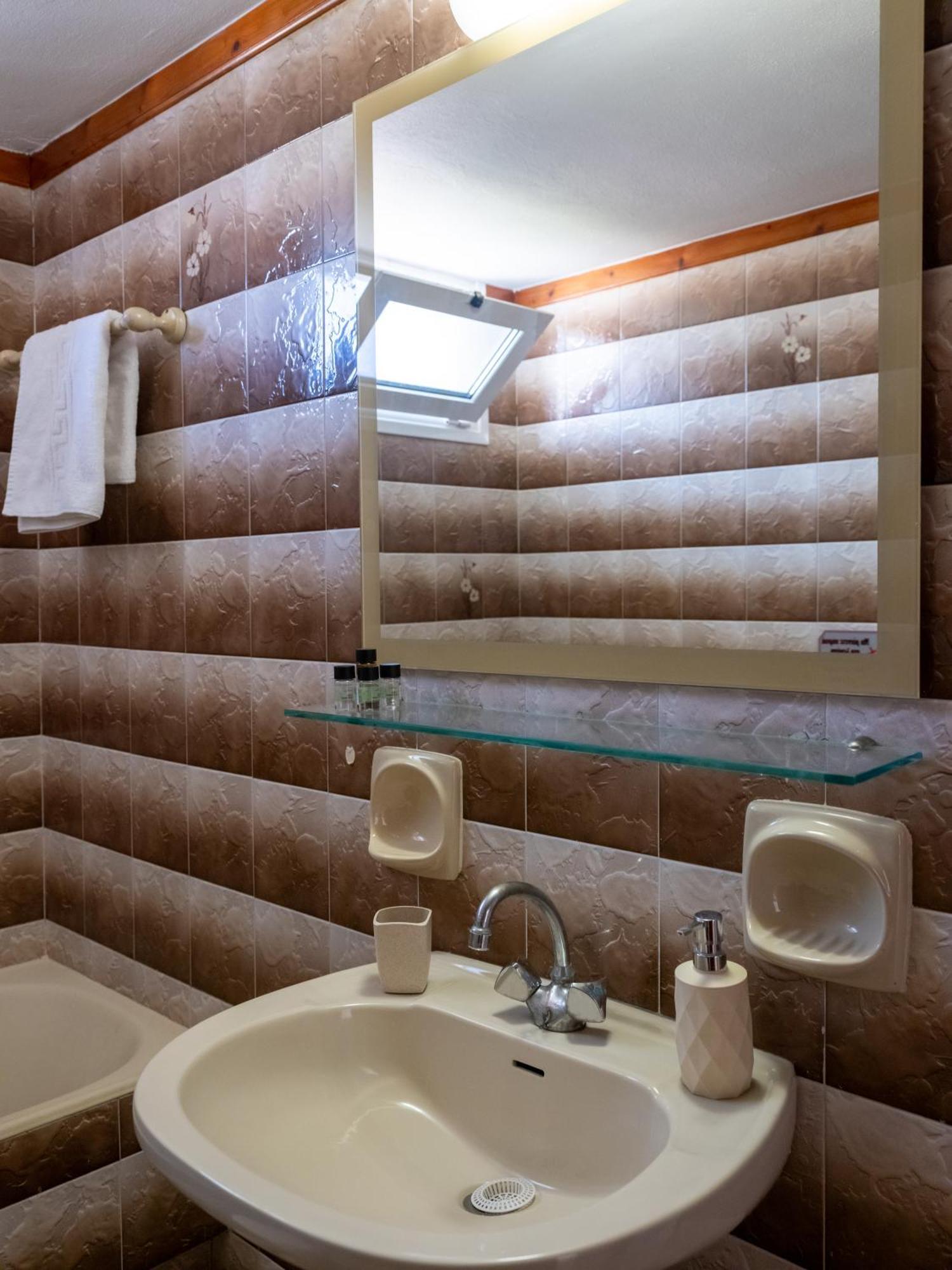Omnia Apartments Agia Pelagia  Exterior photo