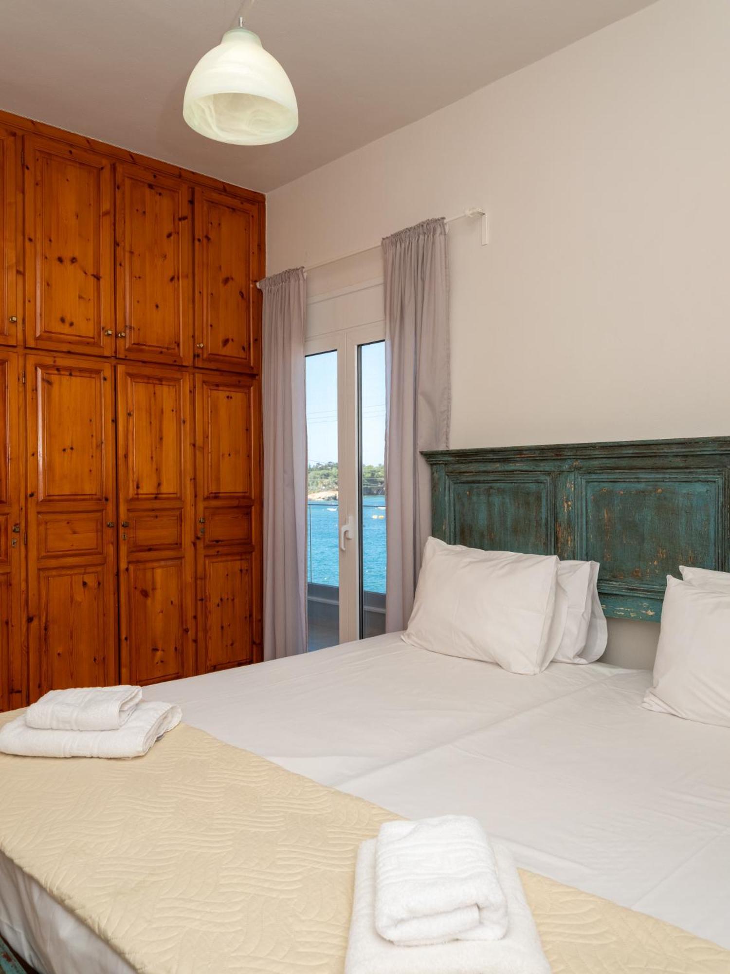 Omnia Apartments Agia Pelagia  Exterior photo