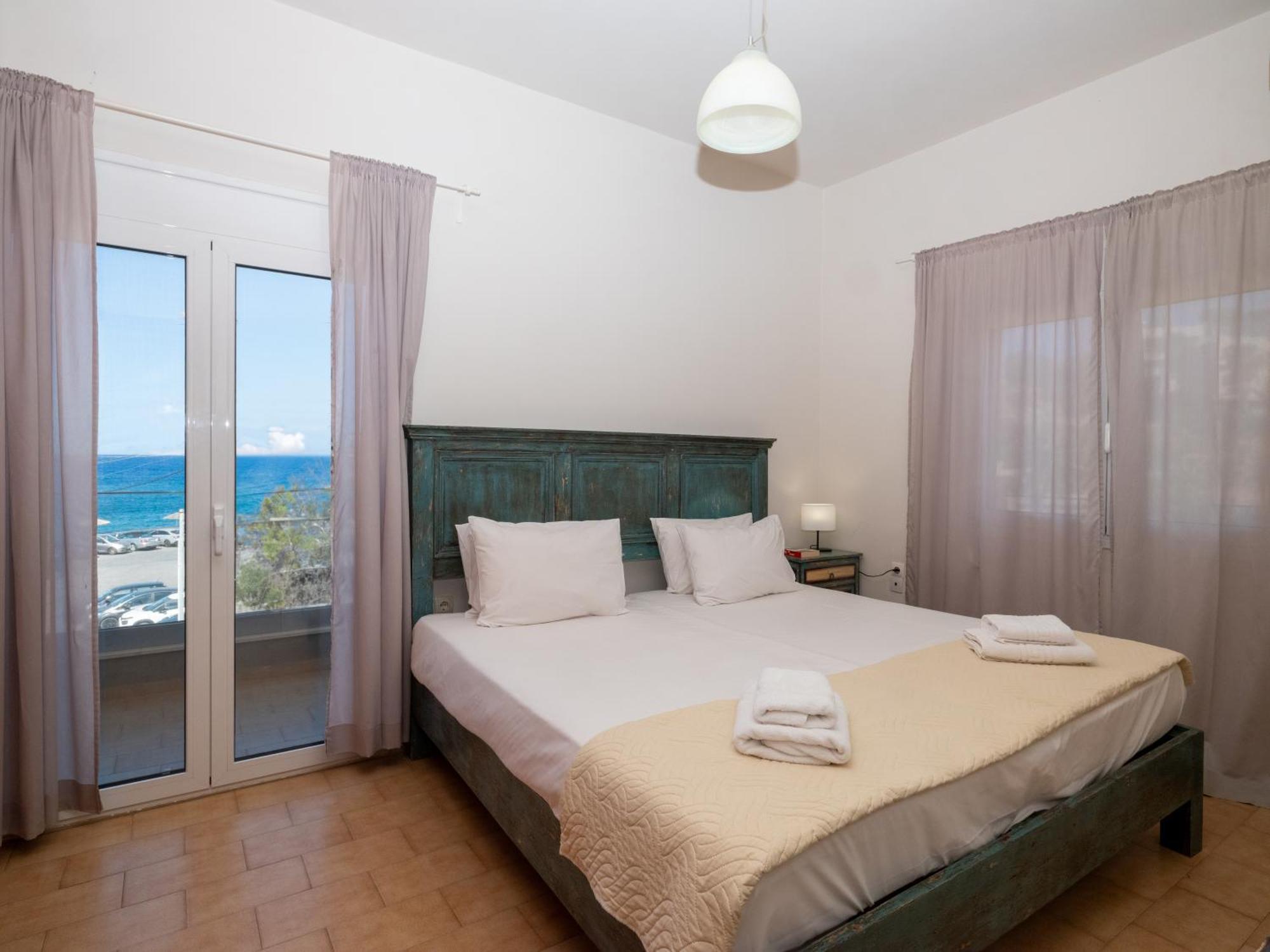 Omnia Apartments Agia Pelagia  Exterior photo