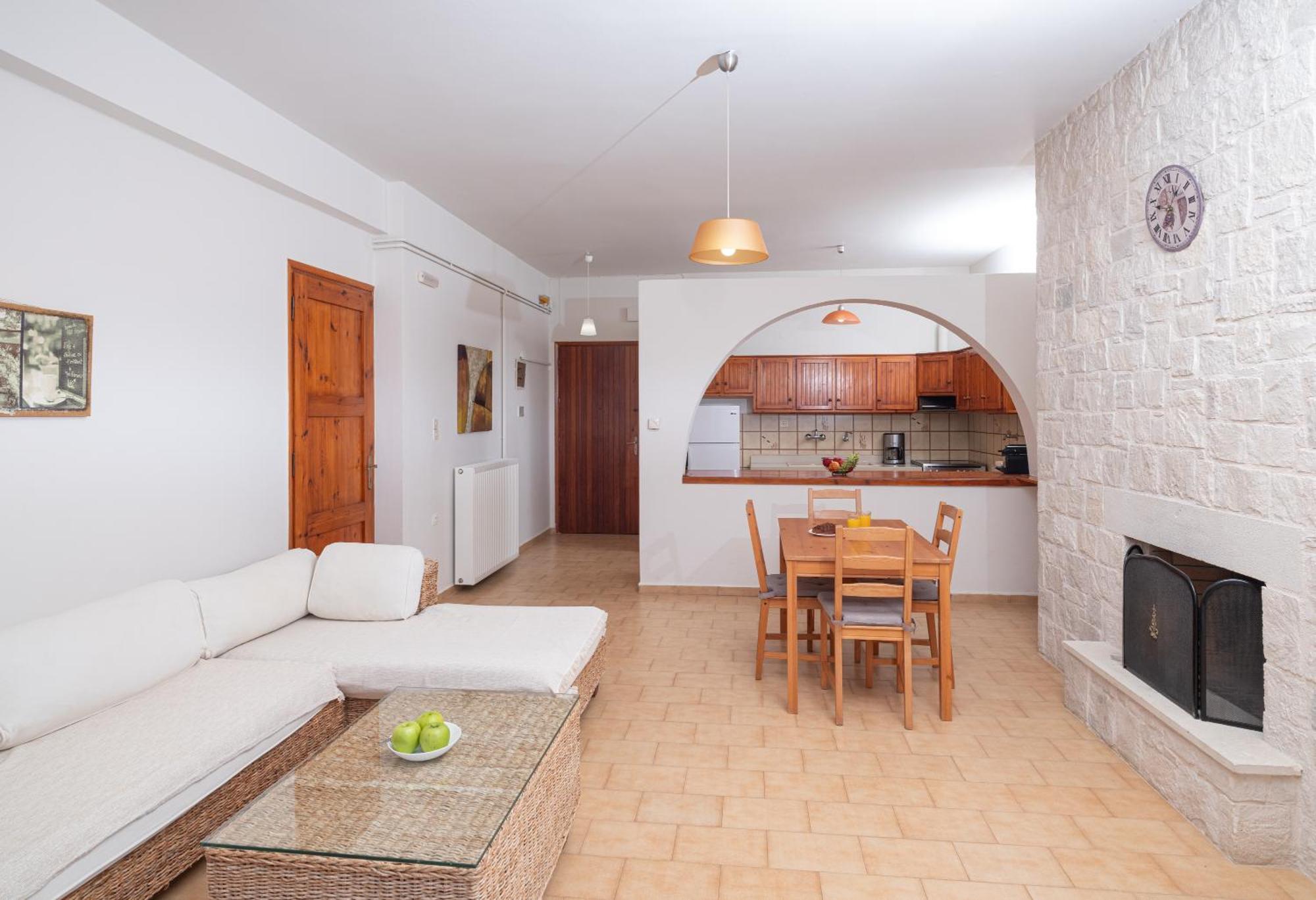 Omnia Apartments Agia Pelagia  Exterior photo